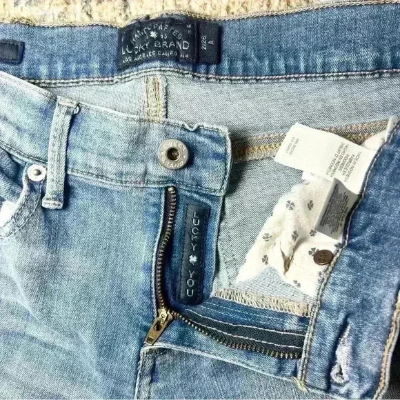 Lucky Brand Women’s Charlie Skinny Distressed Denim Jeans Size 2/26 A - Picture 12 of 16
